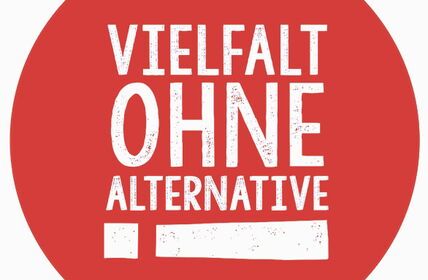 rotes rundes Element mit weißem Text: Vielfalt ohne Alternative